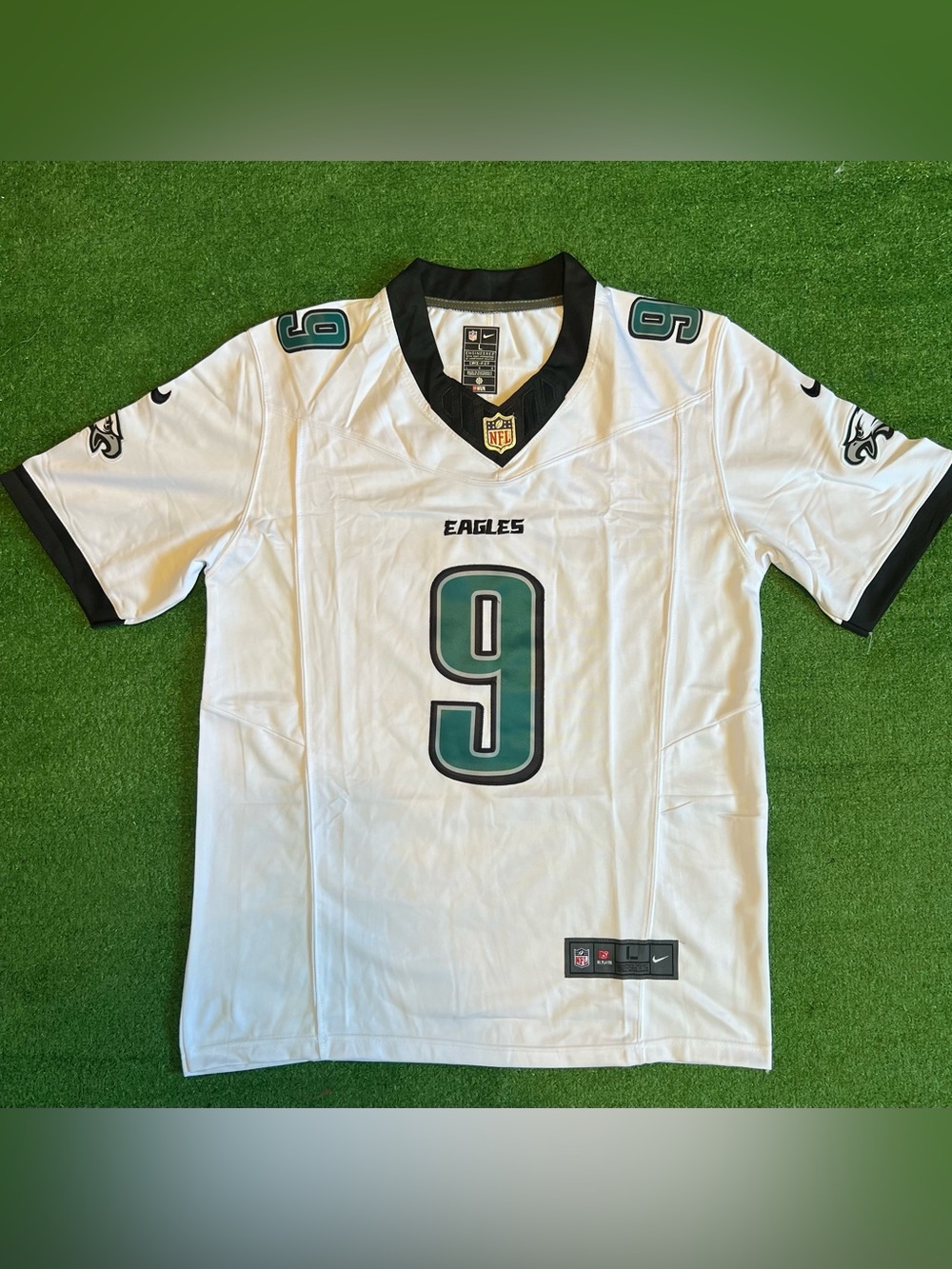Philadelphia Eagles Makai Lemon White Jersey 
Adult Large
